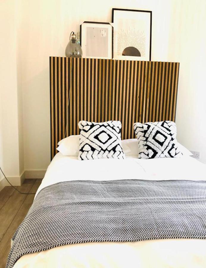 See Our Amazing Score At The Kepties - 5 X Luxurious Serviced Apartments - With Gardens - Fully Equipped - Free Parking - By Orion Short Stays - See Our Other Individual Listings --- This Is For Brand Awareness Only --- Arbroath Eksteriør billede